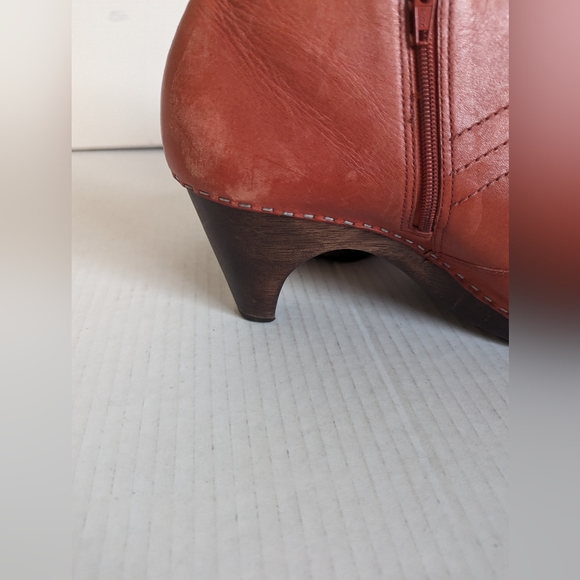 Schuler & Sons Philadelphia Anthropologie Orange Leather Clog Ankle Booties 8 B - Picture 7 of 10
